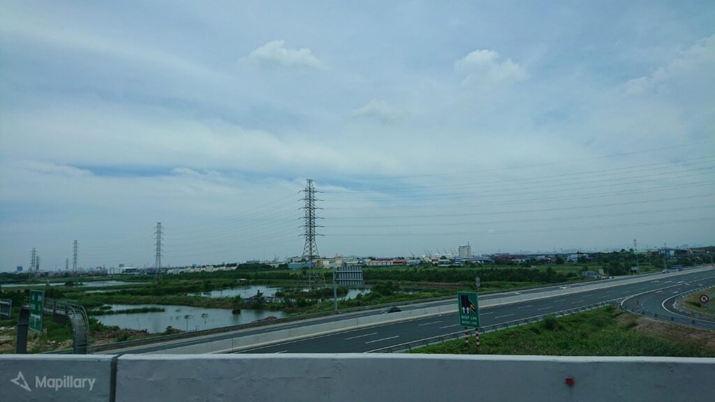 Nút giao trên cao tốc Hà Nội – Hải Phòng